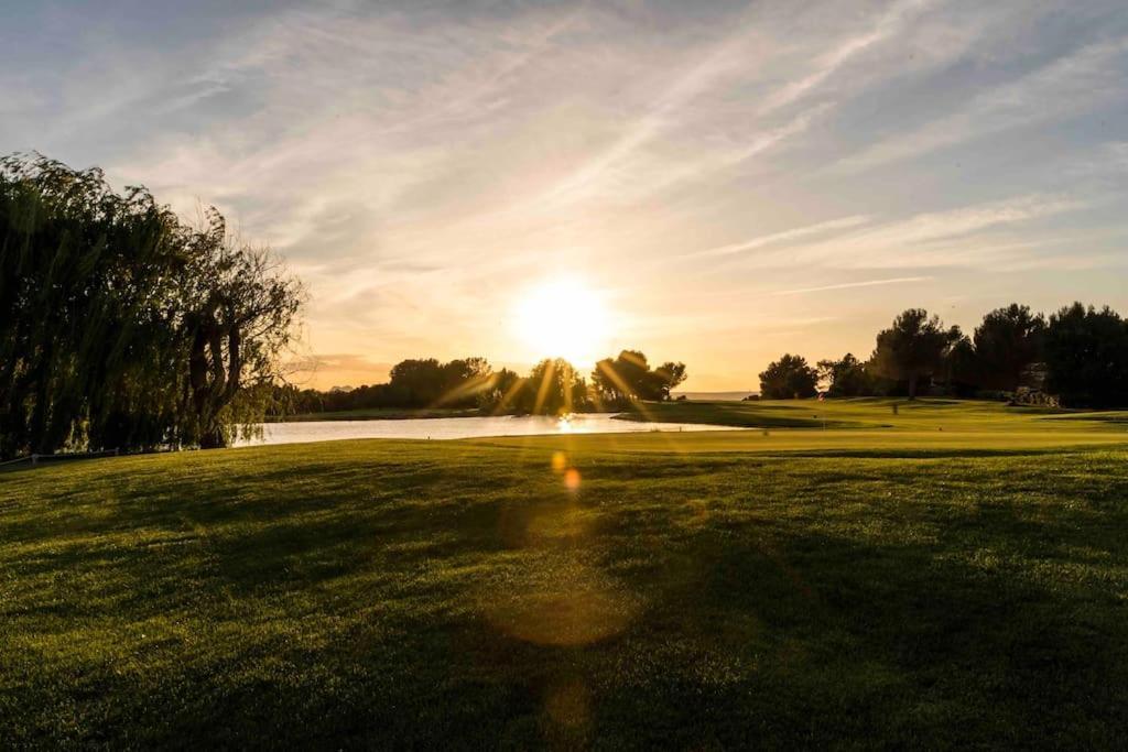 Magnifique Vue Lac Au Golf De Pont-Royal 马勒莫尔 外观 照片